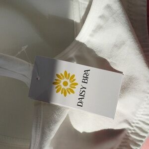 🌼 Daisy Bra Front Closure BRA NWOT